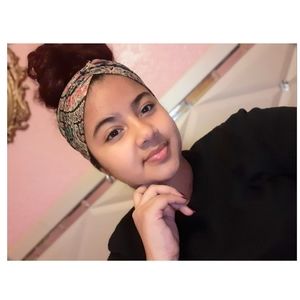 Meet your Posher, Elisabeth